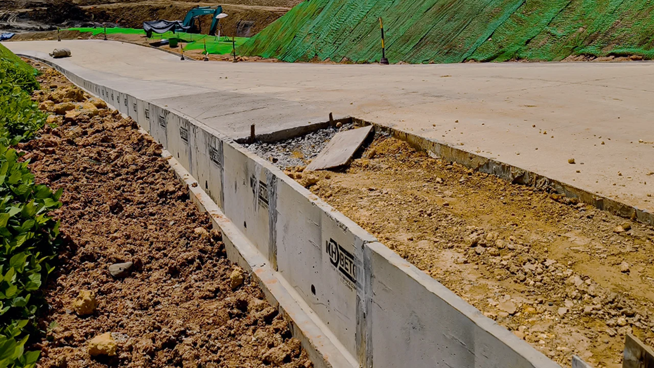 Mengenal Saluran U-Ditch: Solusi Drainase Modern yang Praktis dan Kuat